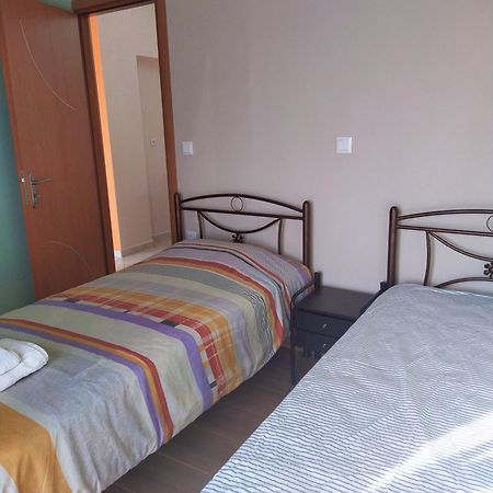 Apartamento Eirini House Leonídion Exterior foto