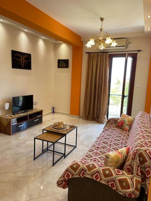Apartamento Eirini House Leonídion Exterior foto